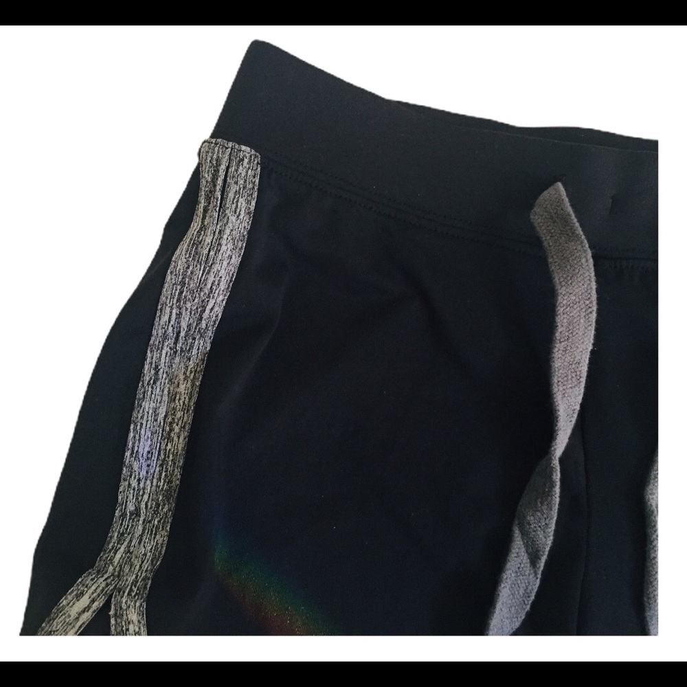 JUSTICE Girls Black Grey Colorblock Dolphin Athletic Shorts Size 6-7 - Picture 3 of 8